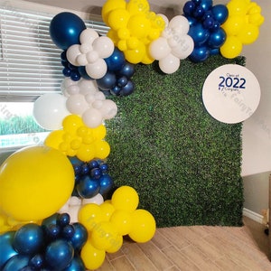 132 pezzi di ghirlanda di palloncini blu navy, palloncini in lattice gialli e bianchi, palloncini ad arco, decorazioni per feste di compleanno, laurea, baby shower