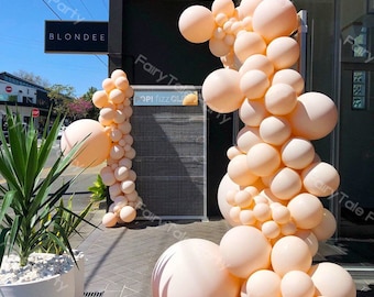 Kit de guirnalda de globos color crema y durazno (5/10/12/18 pulgadas) para armar un arco de globos. Ideal para baby showers, cumpleaños, bodas y como decoración para damas de honor.