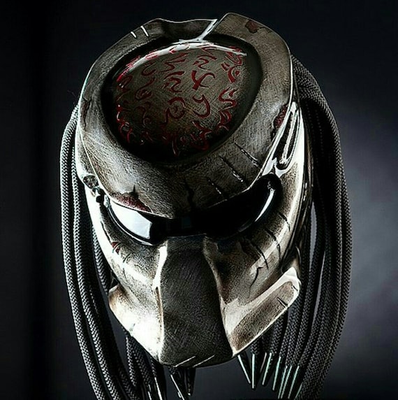 The Best Seller, Custom Predator Helmet Black Alien Rived Top Red