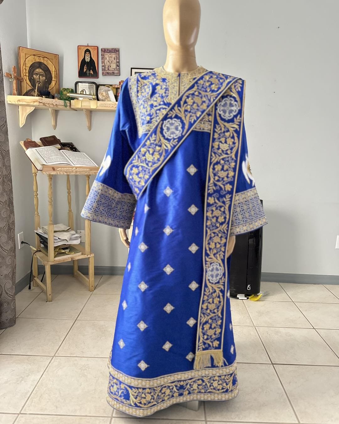 Protodeacon Fully Embroidered Orthodox Deacon Protodeacon Vestments Set, Blue Gold ...