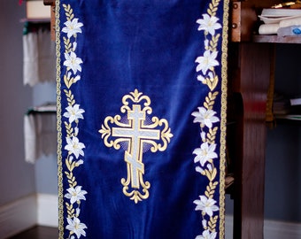 Fully embroidered analogian coves with white and gold lilies 17x72&quot;