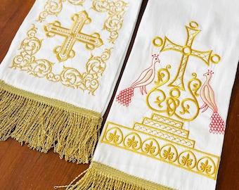 Marcador del Evangelio totalmente bordado en una iglesia ortodoxa