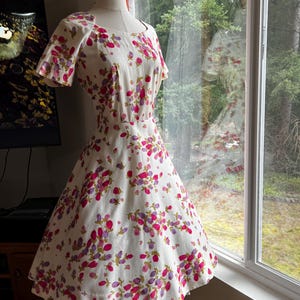 1950s Pink Dress, 1950s Floral Dress, 1950s White Floral Dress, 1950s Small Floral Dress, 1950s Dress 28