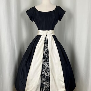 1950s Black Fit and Flare Dress | Fits Size Small w25 | 50s LBD Evening Dress | Midcentury Lace and Satin Cocktail Dress