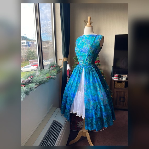 1950s Small Watercolor Dress and Skirt Set