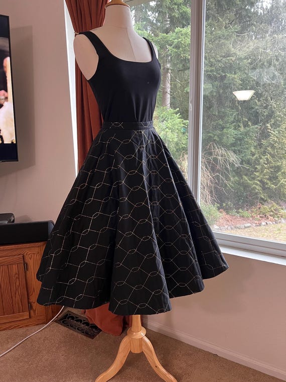 1950s Black Circle Skirt, 1950s Grey Circle Skirt, 1950s full Circle Skirt, Small Circle Skirt, Sequin Circle Skirt, 50s Circle Skirt
