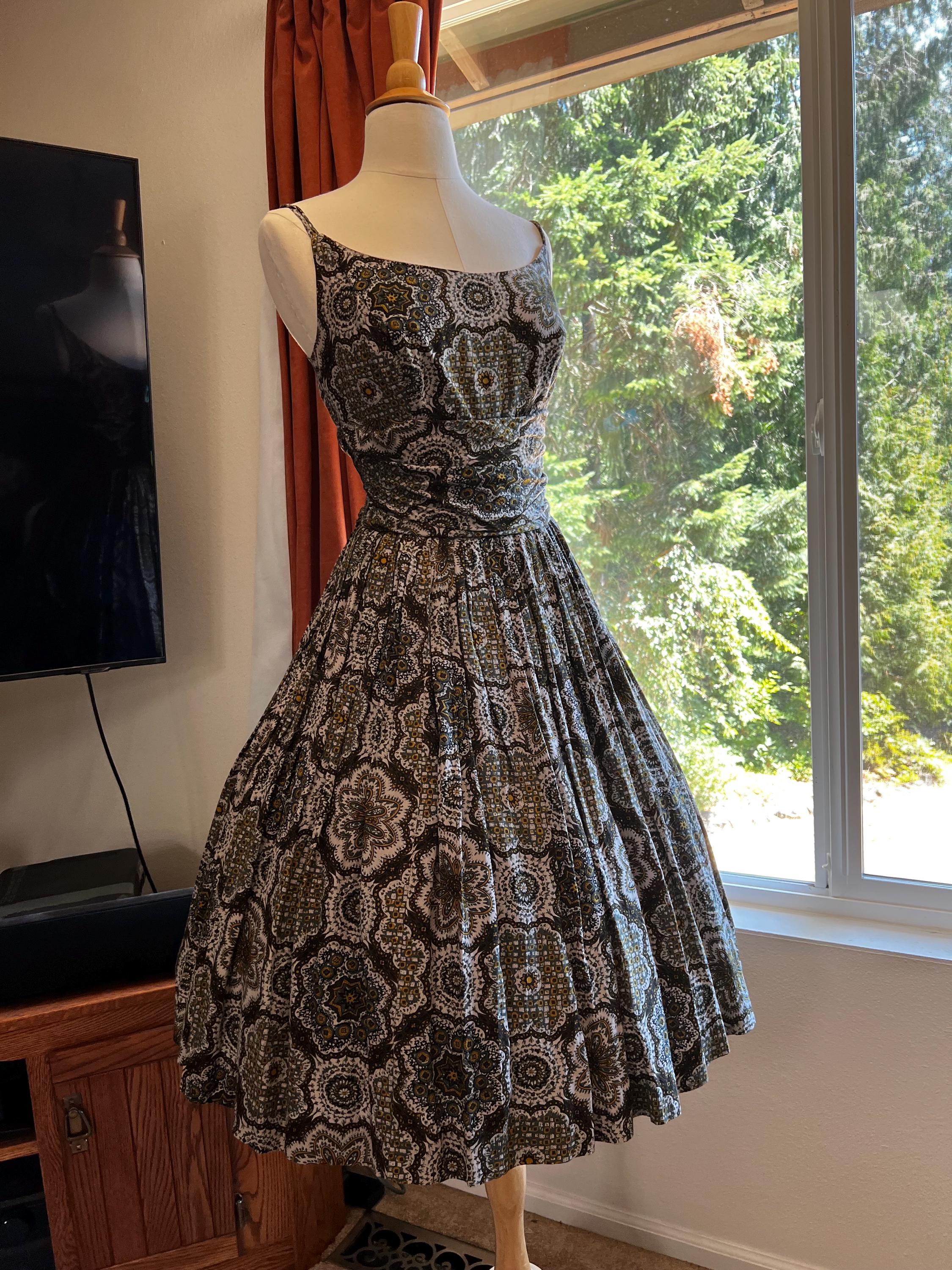ドレス Original paisley pattern dress Black & White Paisley