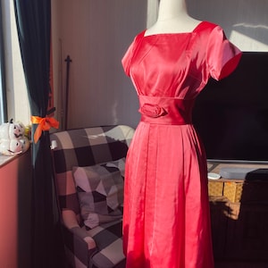1950s XS Pink Satin Dress, 50s Barbie Dress, 50s Wiggle Dress, 50s Dress XS/S