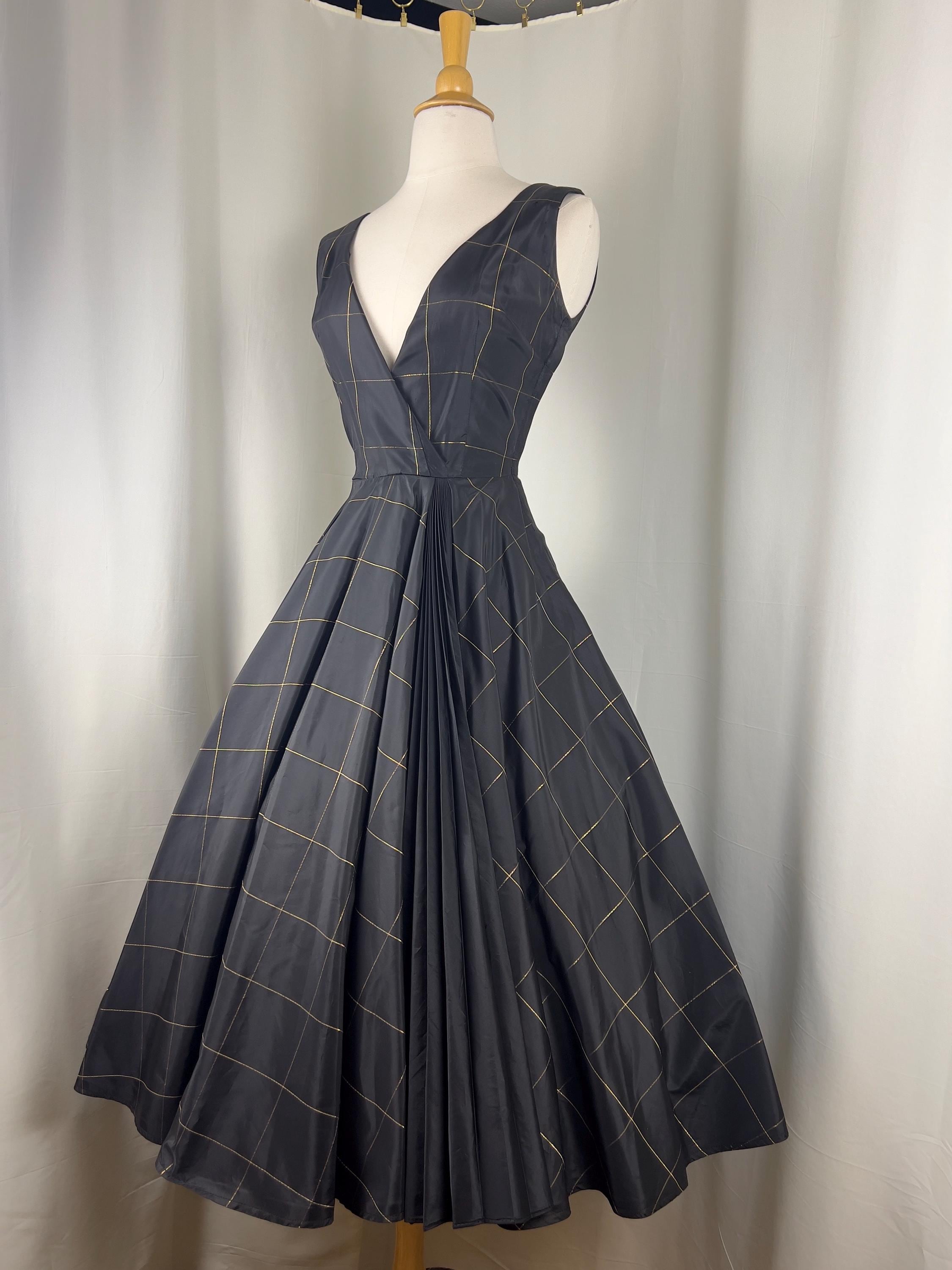 navy blue quince dress Dancing Queen 1751 Long Quinceanera / 3XLarge Sweet 15 dresses quinceanera Rebecca Glitter Knit A-Line color:22x15.7x21.6 inch / 56x40x55 cm / Rich Dark Walnut color + Smoked color / Chest of drawers 2 pcs up back for a