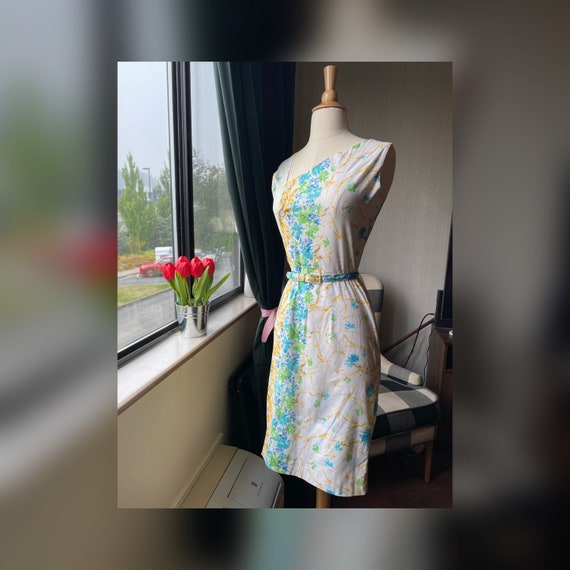 1960s XS Asymmetrical Abstract Dress, 60s Floral D