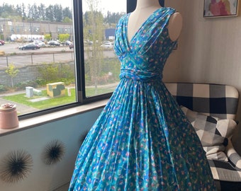 1950s Small Floral Summer Dress, 1950s Abstract Dress, 1950s Blue Dress, 1950s Green Dress, 1950s Spring Dress