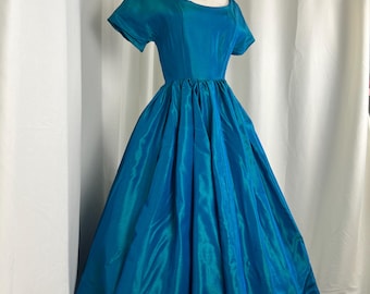 1950s Blue Green Dress | Fits Size XS w25 | 50s Mermaid Iradecent Dress | Midcentury Cocktail Party Dress | MCM Prom Fashion