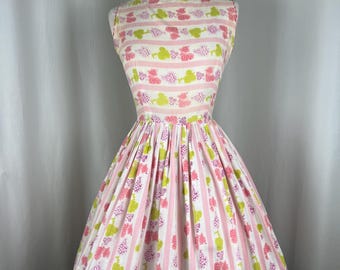 Zomerjurk met bloemenprint uit de jaren 60 | Smalle taille 26 | Dagjurk met opvallende print uit de jaren 60 | Echte vintage Wounded Bird-jurk