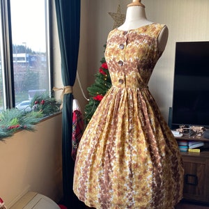 1950s Autumn Day Dress, 50s Small Floral Dress, 50s Tan Dress