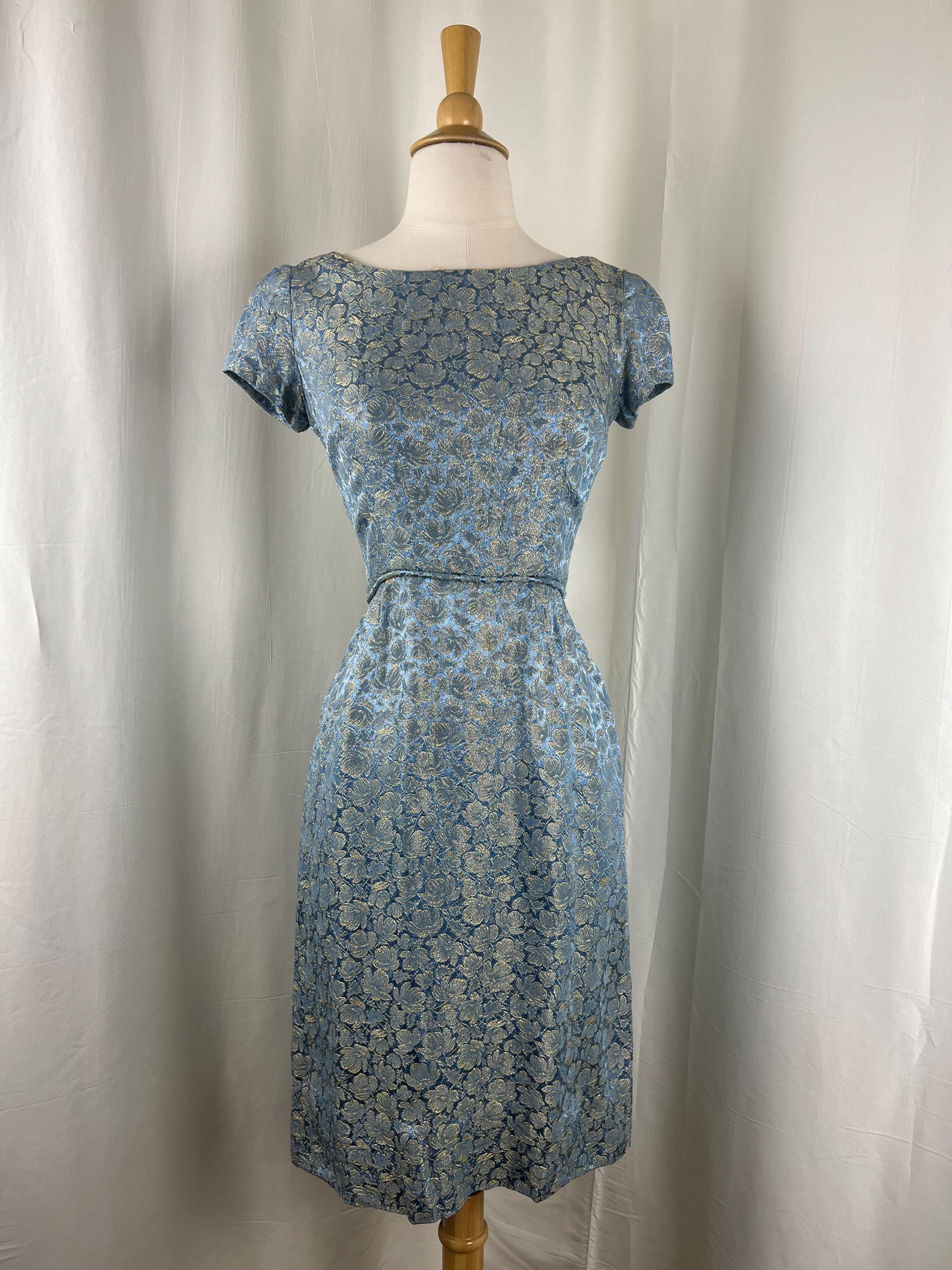 marigold bridesmaid dresses Sheath Halter Soft Satin Dress with Slit inspired bodice that creates Size:Emerald Green How to Wear Shirts Evolved