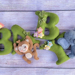 Personalized felt Name Banner/jungle animals decor/ Nursery Decor/ Felt Name Garland/kids room decor/birthday gift/woodland animals