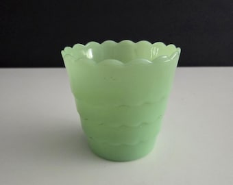 Vintage Jadeite Scalloped Glass Flower Pot
