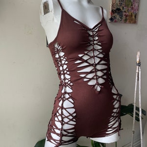 Custom brown slit weave shortie