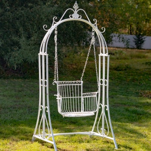 Iron Swing Chair | 3 Color Options
