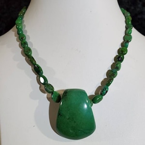 Green Turquoise Pendant Necklace