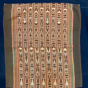 B09# Awesome Tribal Old  Bidang Kebat Ikat Skirt Dayak Sarawak Borneo