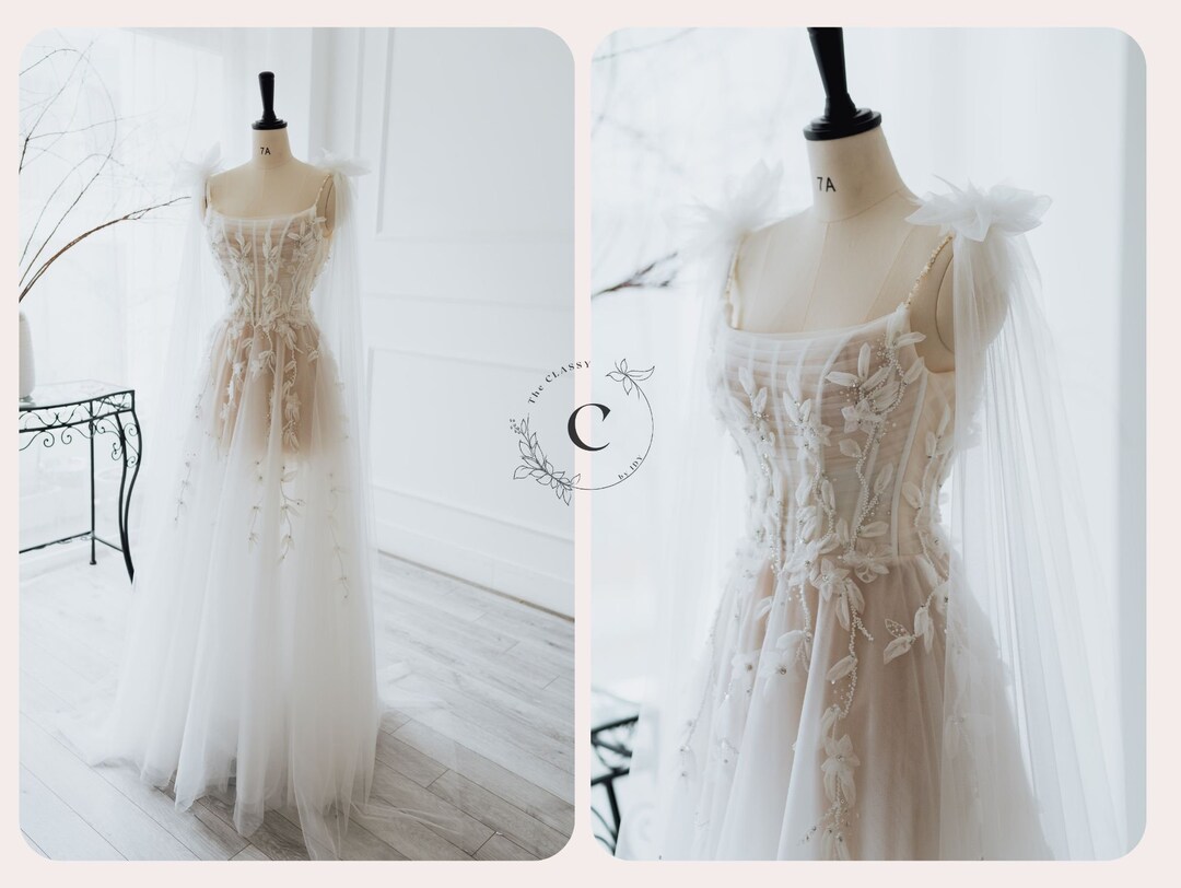 Qanz Beach 3D Floral Strapless A-Line Wedding Dress with Lace-Up Back – 2023