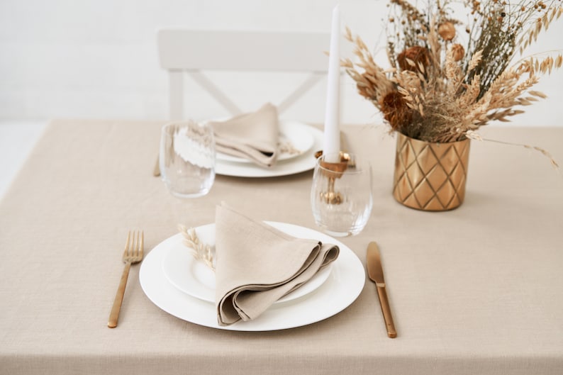 Beige Leinentischdecke, Beige Servietten, Beige Tischsets. Quadratische, rechteckige Tischwäsche für Hochzeits Bild 3