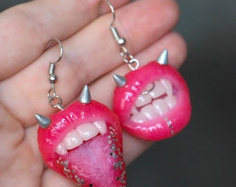 Pink lip earrings with glitter