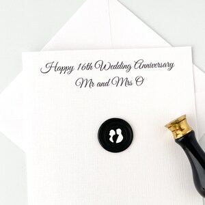 Biglietto di anniversario personalizzato, biglietto di anniversario di matrimonio, buon anniversario a una coppia speciale, cognome personalizzato e anni di anniversario