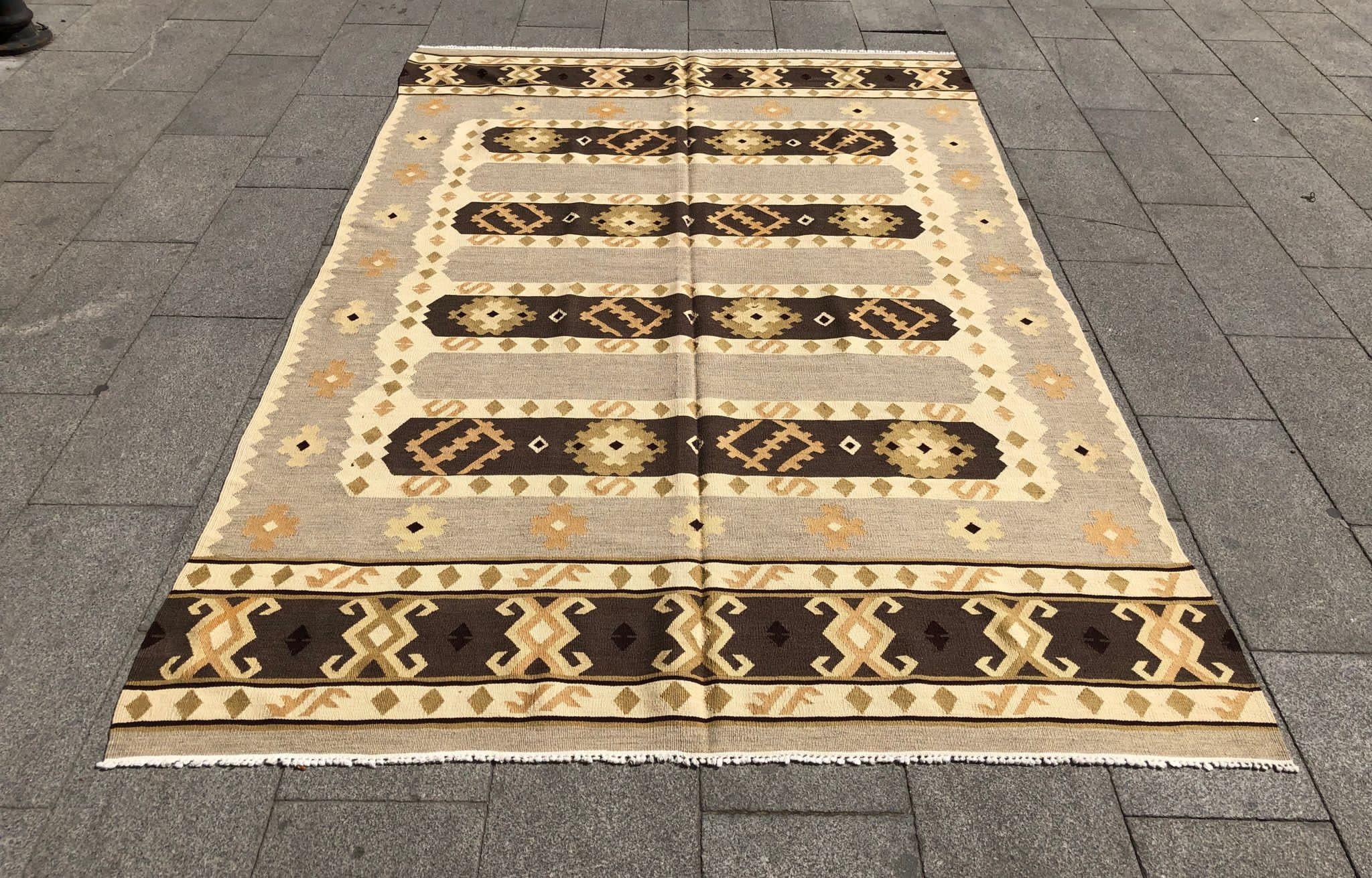 Tapis Géométrique Anatolien