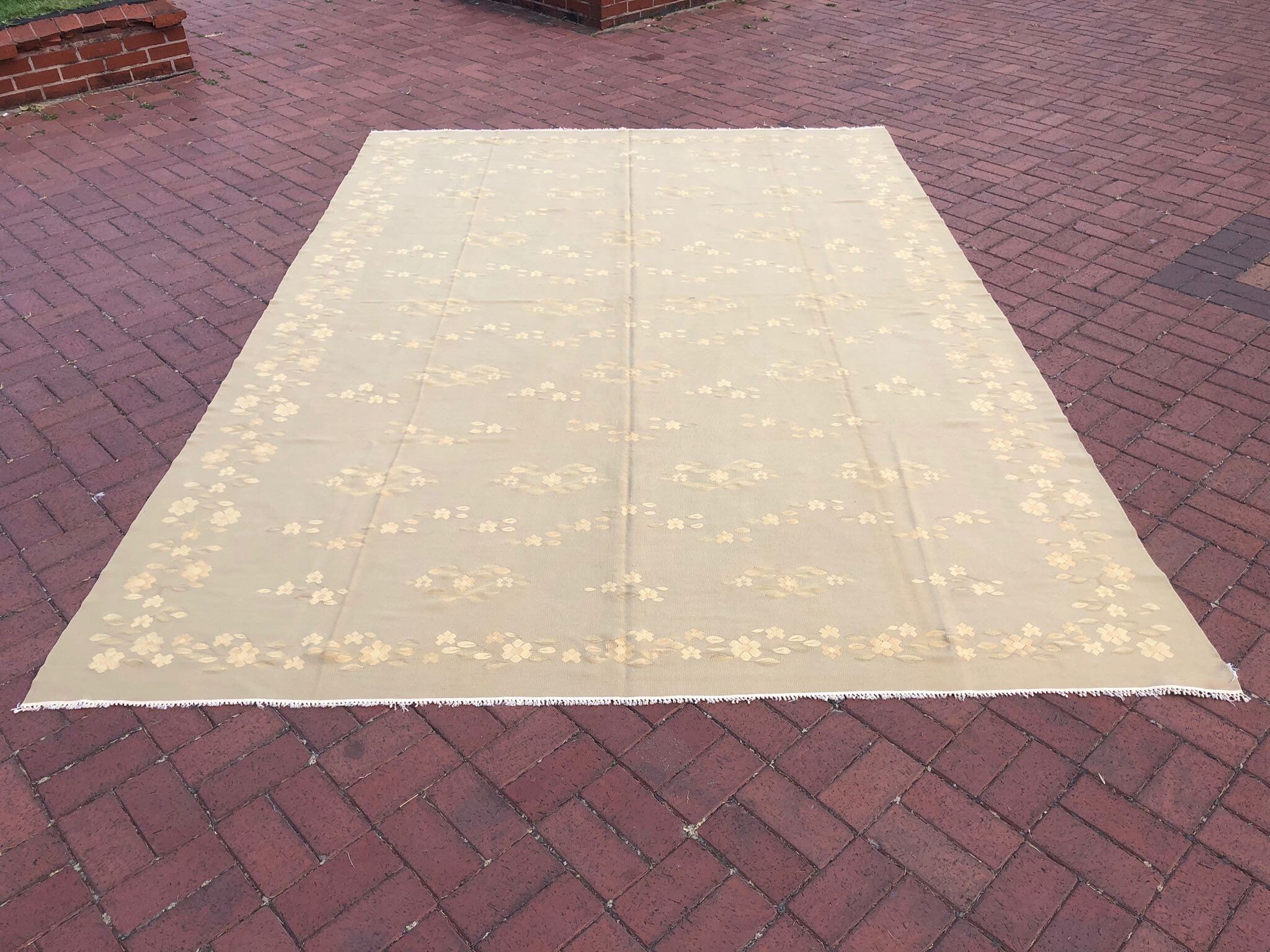 8'2 X 11'7 Pastel Beige