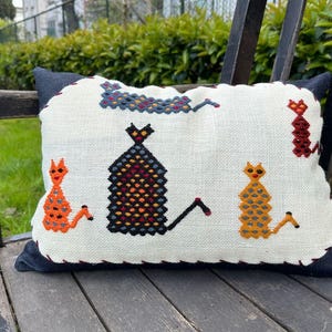 13"8' x 19"7' Inch Cream Pillow Cover, Dark Blue Pillow, Chair Pillow, Special Art Pillow, Boho Pillow, Saloon Pillow, Textile Pillow