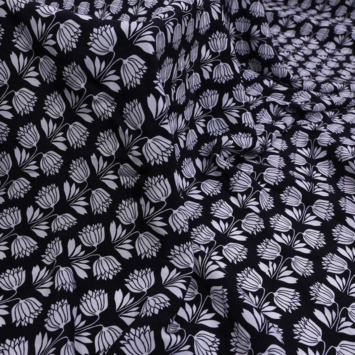 Black Fabric, White Flower Pattern Printing Fabric 100 Silk Crepe De