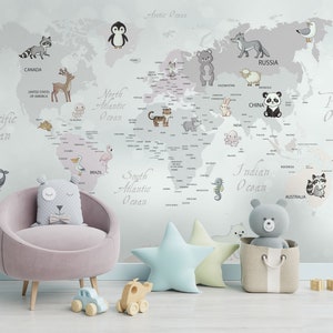 Carta da parati con mappa del mondo grigia per la cameretta dei bambini, stampa murale educativa per la cameretta dei bambini, decorazione da parete con simpatici animali color pastello, facilmente rimovibile