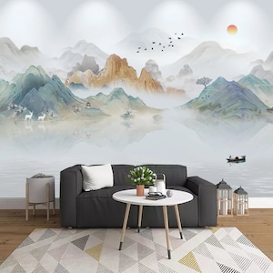 Papel pintado de montaña Chinoiserie: Mural de pared con amanecer en azul y marrón