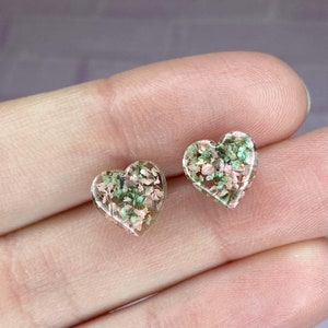 Pressed Flower Stud Earrings, Pink and Green Earrings, Heart Stud Earrings, Resin Earrings, Real Flower, Botanical Earrings, Dried Flower