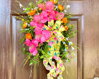Summer Door Basket with Tropical Flowers, Basket Wreath for Front Door, Tropical Hanging Floral Arrangement, Bright Outdoor Decor