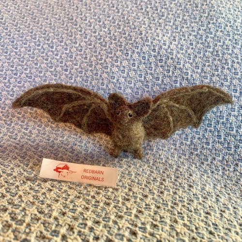 Bat Needle Felting Kit: DIY Wool Fiber Art - Halloween Decor, Needles Included