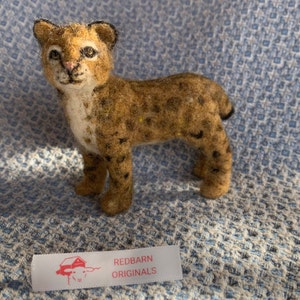 Bobcat Needle Felting Kit: DIY Wool Fiber Art, Makes 2 Bobcats