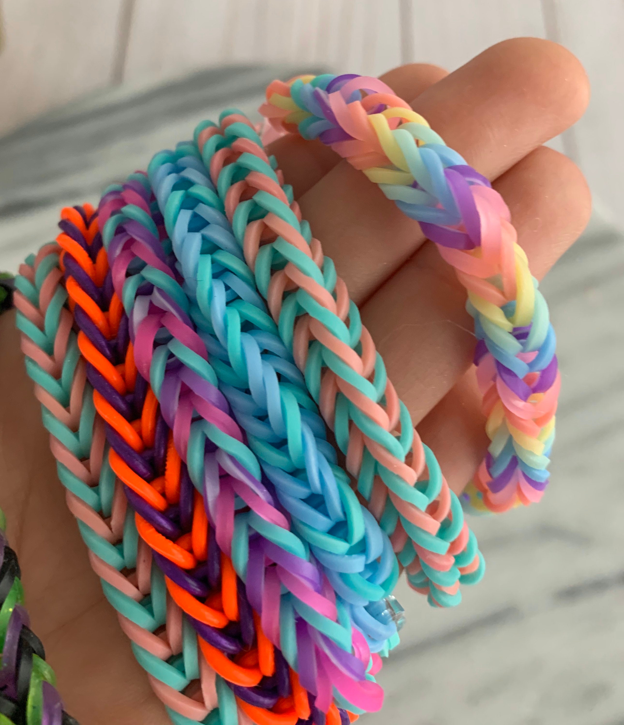 5000 Rubber Bands 50 Colors refill for DIY Loom Bracelet Kit W Chips / Glow  in Dark / Glitter /skin Color/ Snow Dot D-15 - Etsy