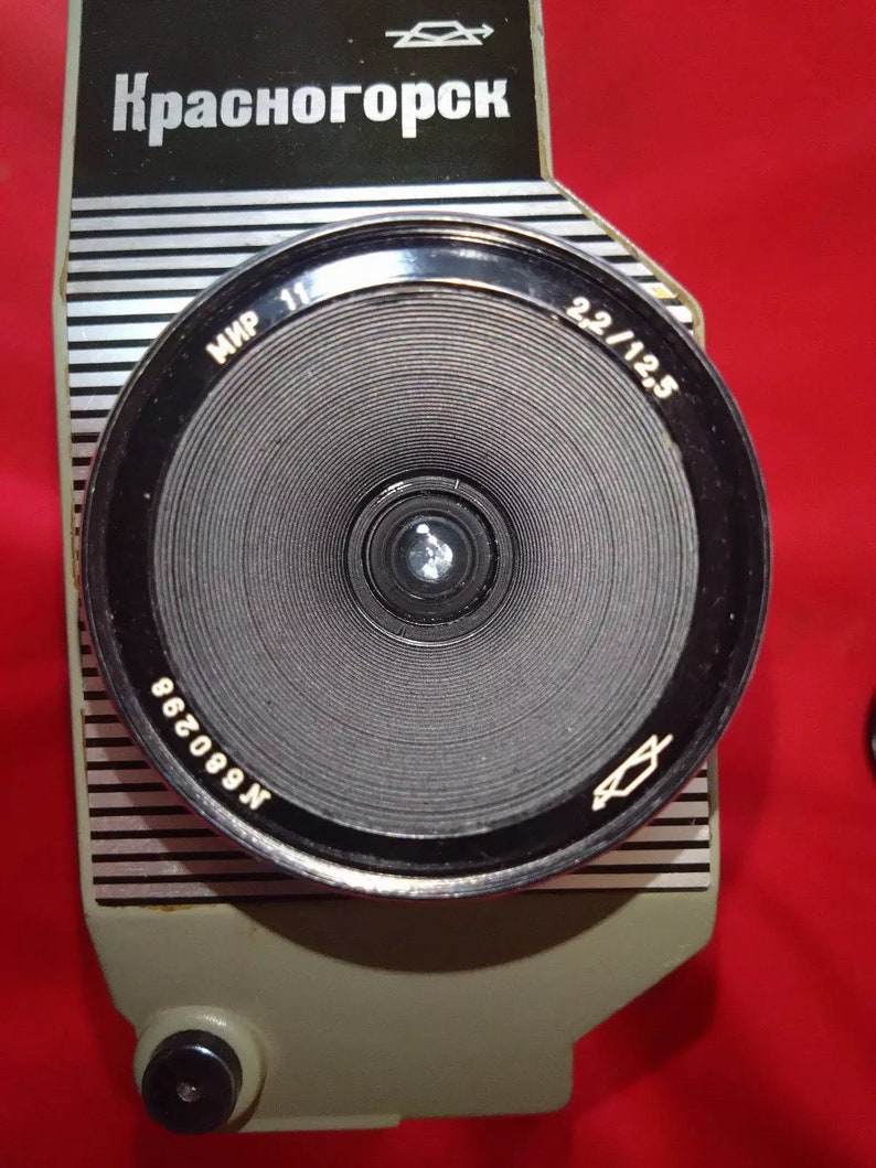 Camera Krasnogorsk 16mm VEGA-7 MIR-11 VEGA-9 Lens Semiautomatic Ussr no box image 2
