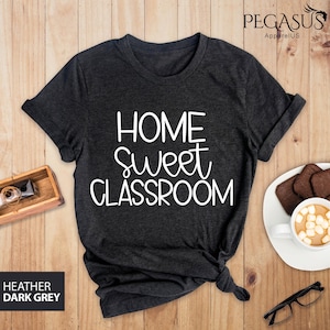 Accueil chaleureux, chemise d'enseignant, enseignement à distance, vie d'enseignant, appréciation de l'enseignant, chemise d'enseignant virtuel, chemise d'enseignant de quarantaine