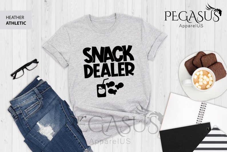 Chemise de marchand de collations, chemise maman drôle, chemise nouvelle maman, maman de triplés, t-shirt cadeau maman drôle, maman de tout-petits, chemise maman pour bébé, chemises maman image 1