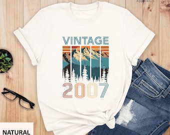Vintage 18th Birthday Gifts for Girls, 18th Birthday Shirt, Personalized Book Lover Gift for Her, 18th Gifts for Daughter, Vintage Bday Gift