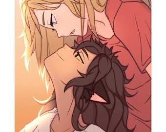 Op de afbeelding: Een digitale illustratie van twee vrouwen die elkaar aankijken. De vrouw bovenaan heeft lang blond haar en draagt een rood shirt. De vrouw onderaan heeft lang bruin haar en draagt een wit shirt. De achtergrond is zachtgeel.
