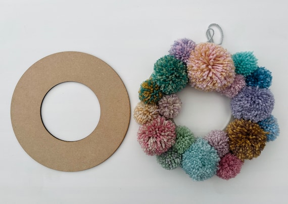 Blank MDF Wreath Base: Craft Supply (20cm/27cm)
