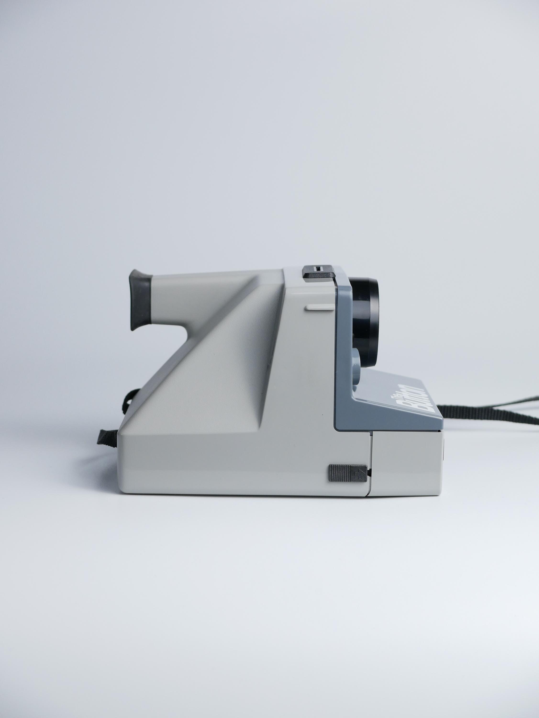Vintage Polaroid 'the Button' Land Camera . 1981 . Instant Film Camera ...