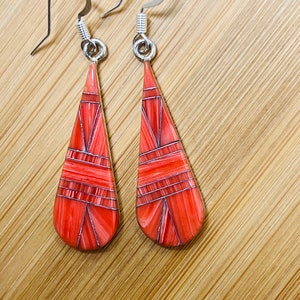Red earrings/Red spiny oyster inlay earrings/Spiny oyster jewelry/Simple red earrings/jewelry gift /Red stick dangling earrings