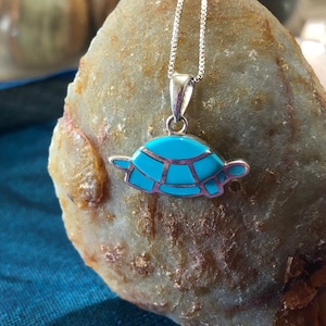 Turquoise Inlay Sea Turtle pendent/Turquoise Pendent Necklace 18”/Sea Turtle Pendent Necklace /Handmade jewelry