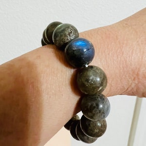 Natural moonstone bracelets/ Genuine Rainbow Moonstone/ Yoga Bracelets/Gemstone beaded/stretch  Bracelets/Goddess stone